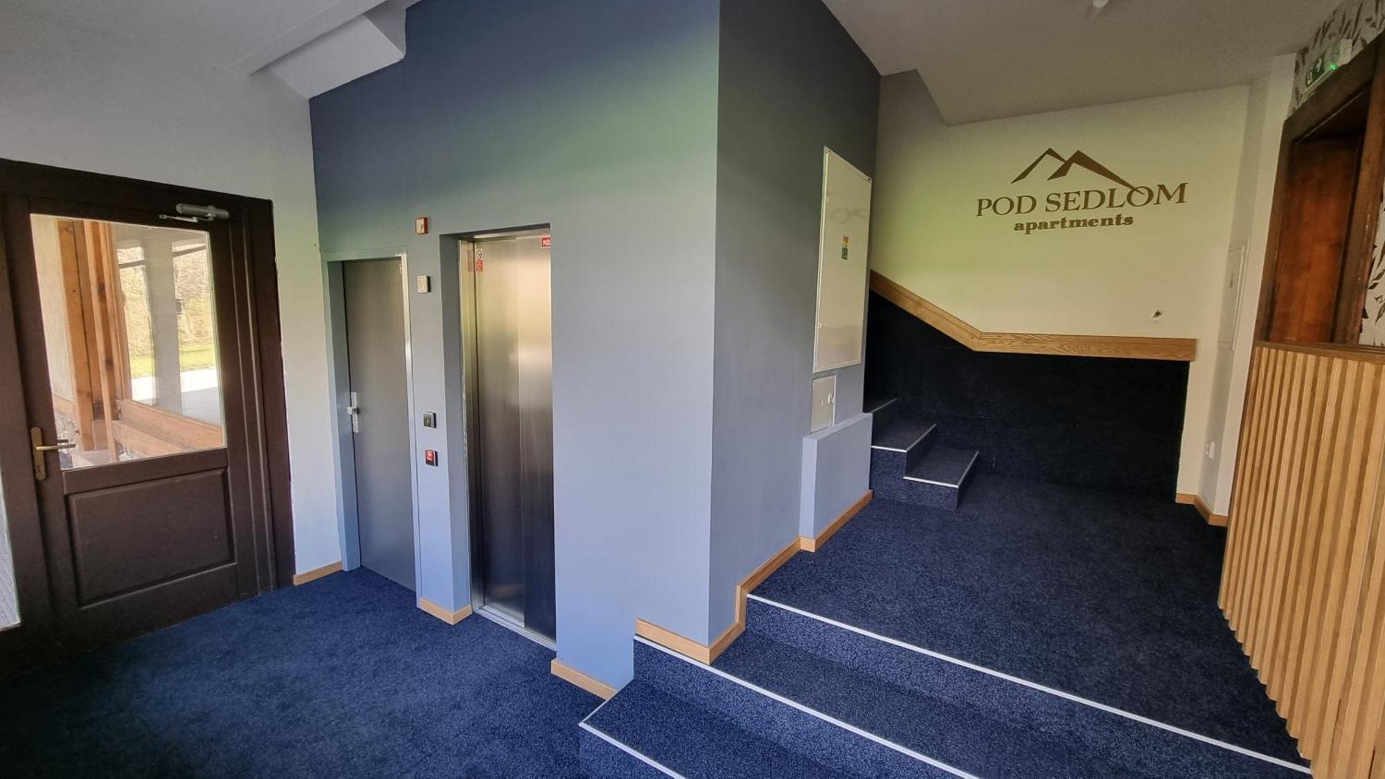 Family Apartment In タトランスカ・ ロムニツァ エクステリア 写真