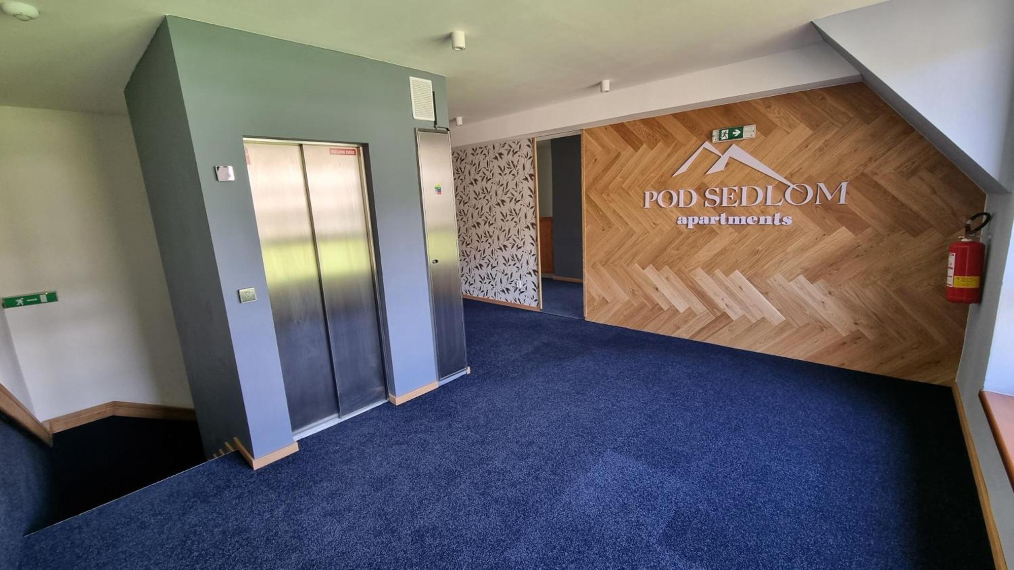 Family Apartment In タトランスカ・ ロムニツァ エクステリア 写真