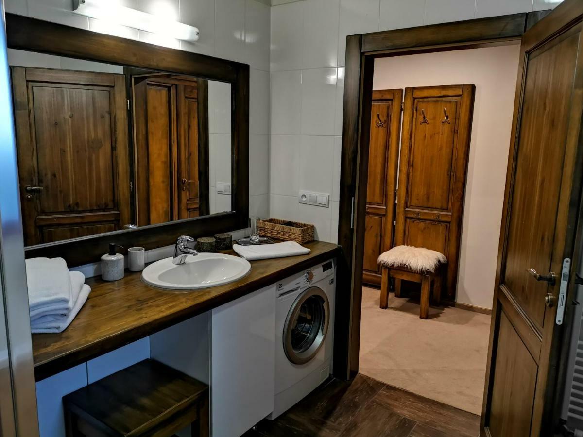Family Apartment In タトランスカ・ ロムニツァ エクステリア 写真