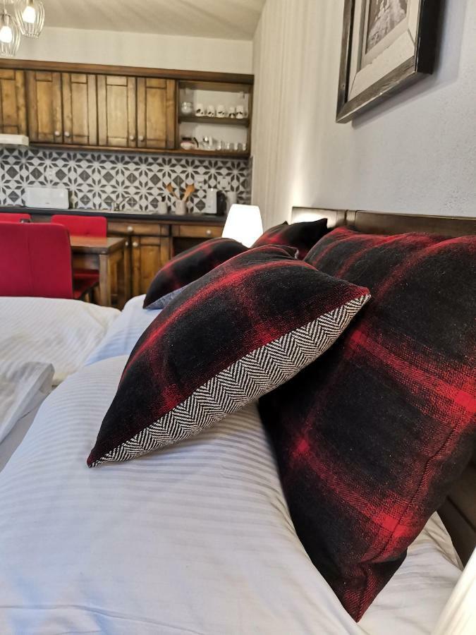 Family Apartment In タトランスカ・ ロムニツァ エクステリア 写真