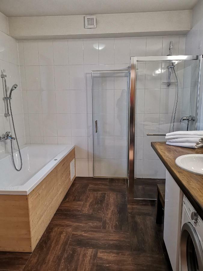 Family Apartment In タトランスカ・ ロムニツァ エクステリア 写真